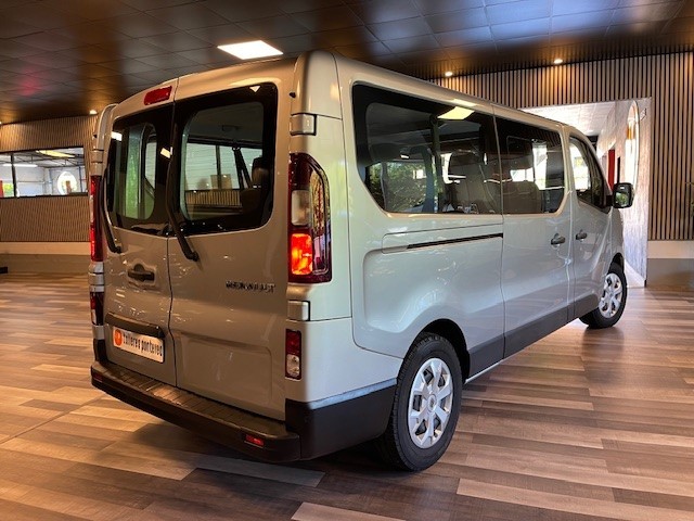 RENAULT TRAFIC COMBI 9plaza L2H1 2.0DCI 150CV 