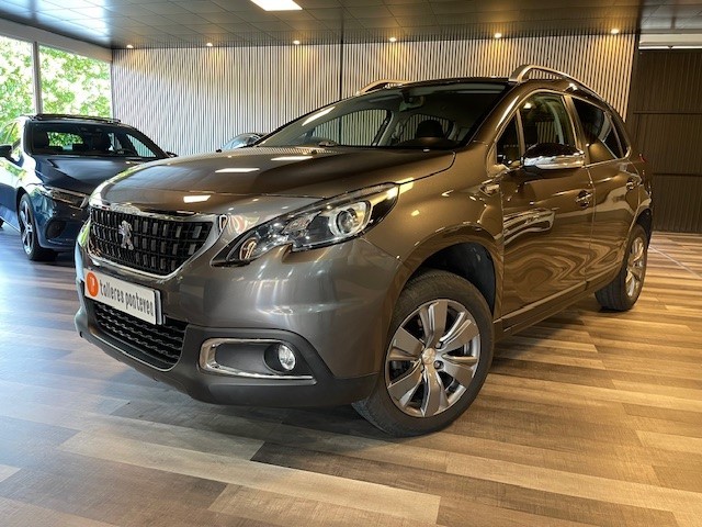 PEUGEOT 2008 1.2i 81CV STYLE