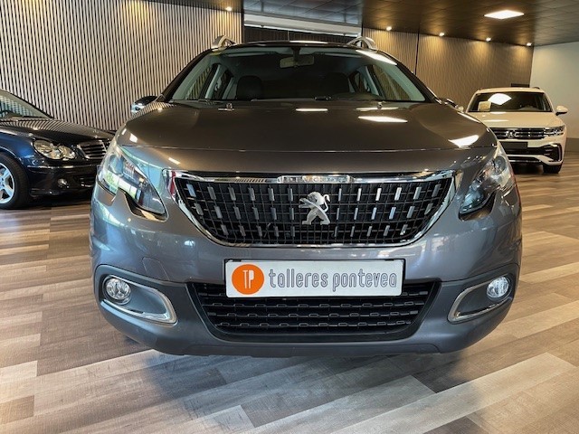 PEUGEOT 2008 1.2i 81CV STYLE